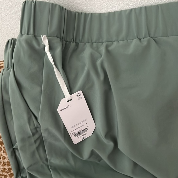 NWT Women’s Stylus Green Shorts XXL - Picture 11 of 11